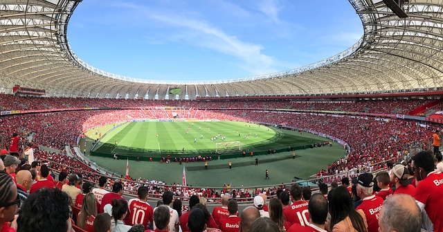 馬刺險勝